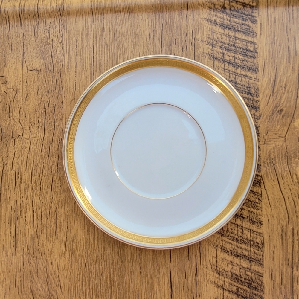 SELB BAVARIA Germany Coffee Saucer White Gold